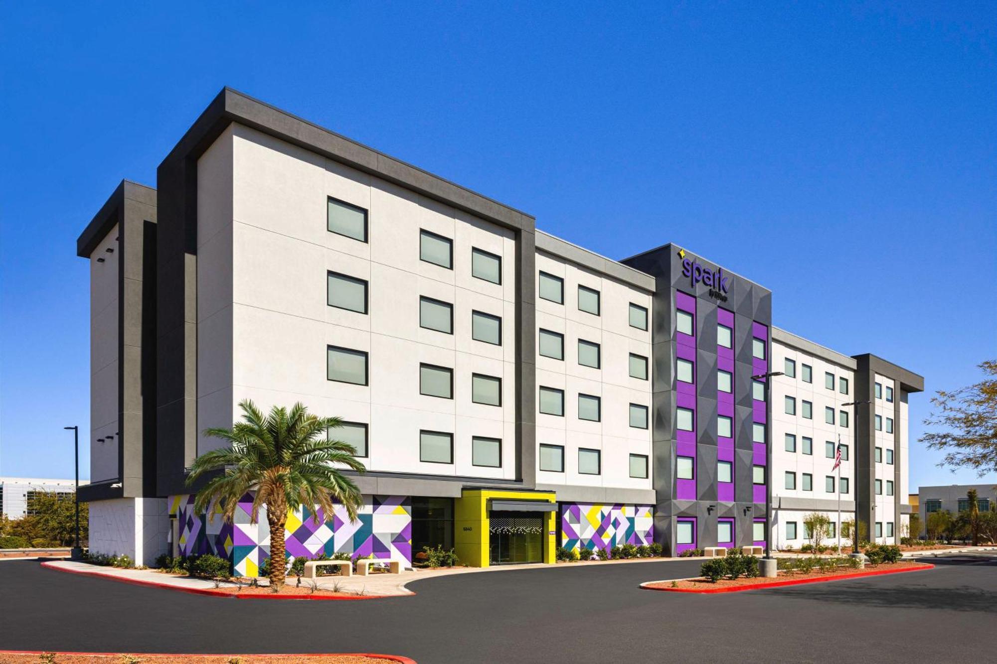 Spark By Hilton Las Vegas Airport Exterior photo